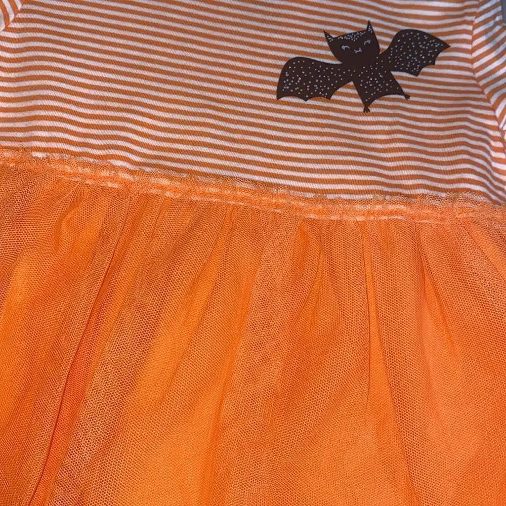 Carter’s BatTwo-Piece tutu Outfit - Picture 4 of 5